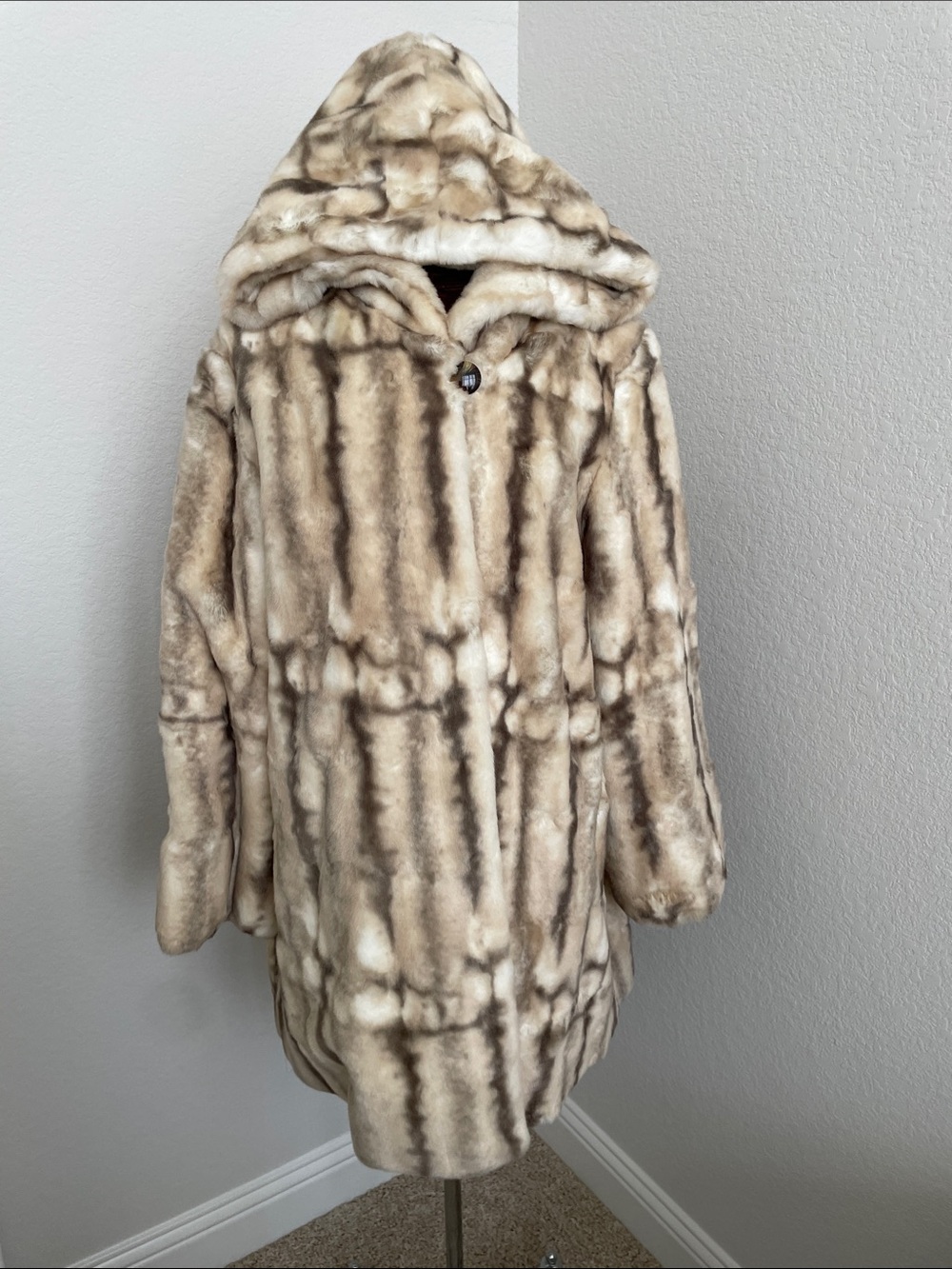 Pamela McCoy Hooded Faux Fur Pea Coat in Cream and Brown